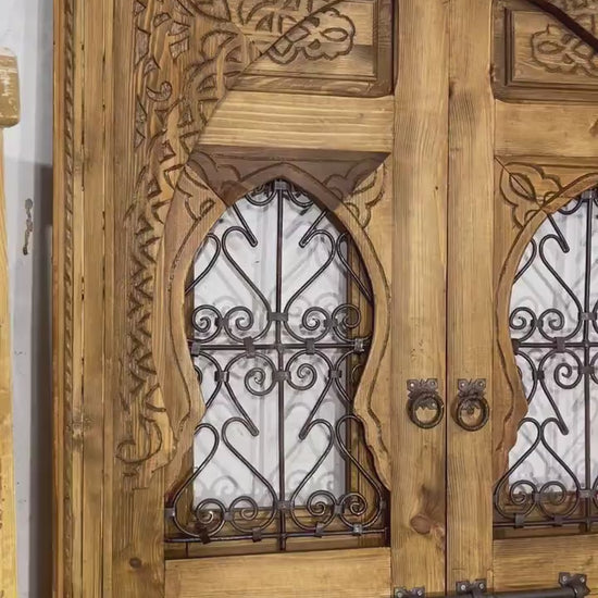DOUBLE CARVED INTERiOR DOOR | Wall deco | Moroccan Wooden Door | Fer forgé | Iron window