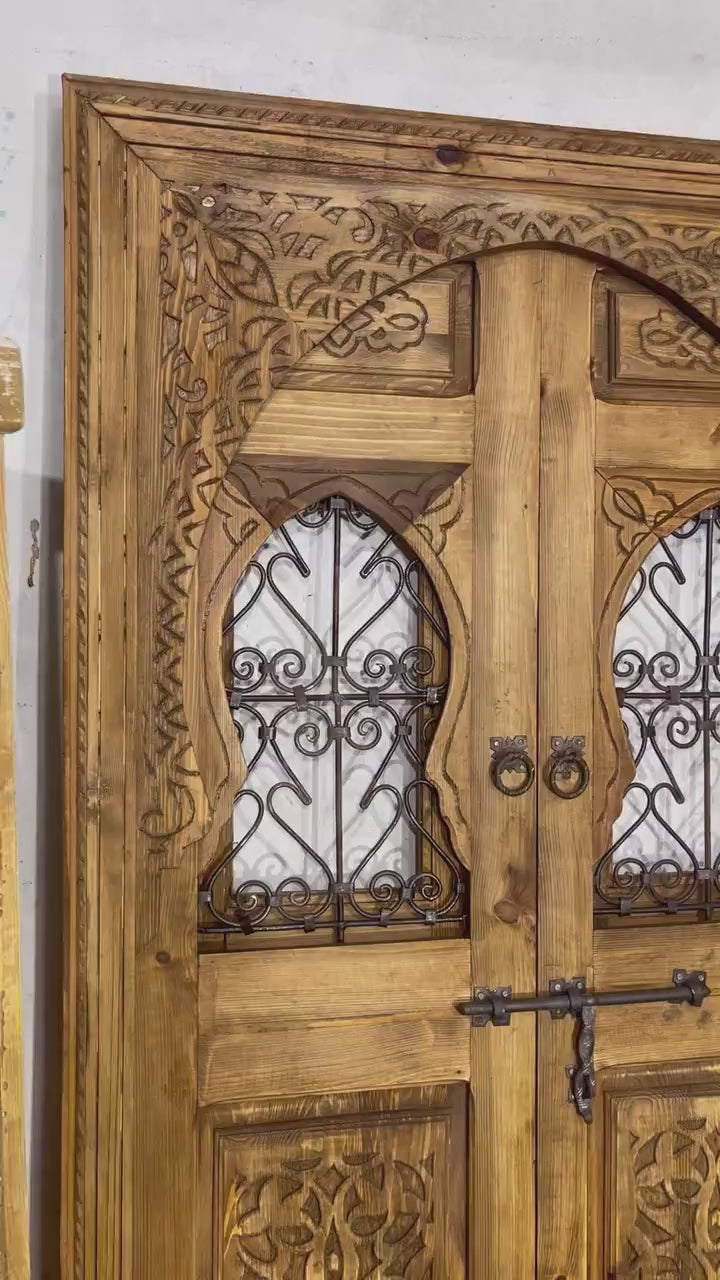 DOUBLE CARVED INTERiOR DOOR | Wall deco | Moroccan Wooden Door | Fer forgé | Iron window