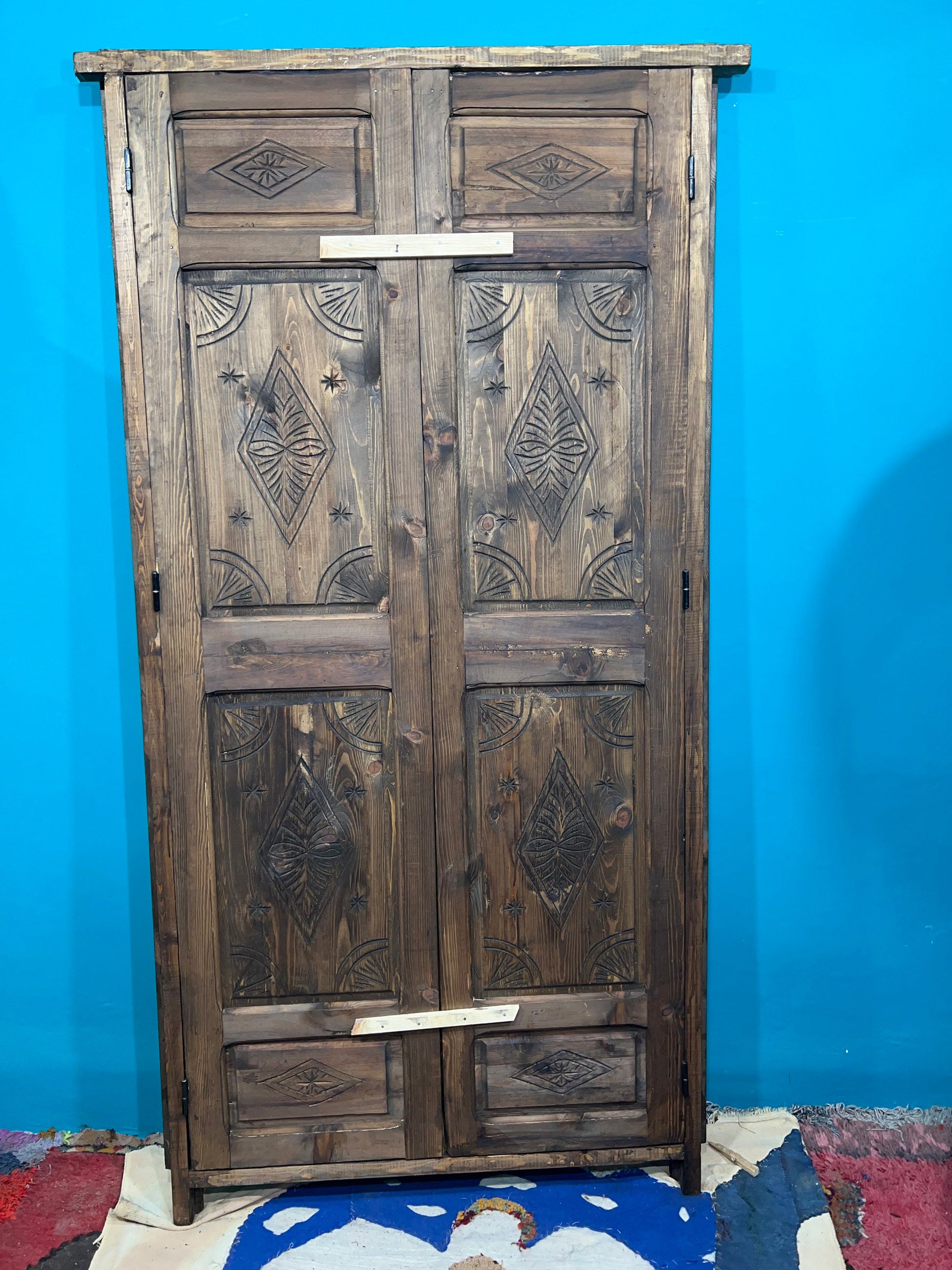 Handmade Wooden Door, the best quality of wood , Unique Moroccan Door, Vintage berbère door,