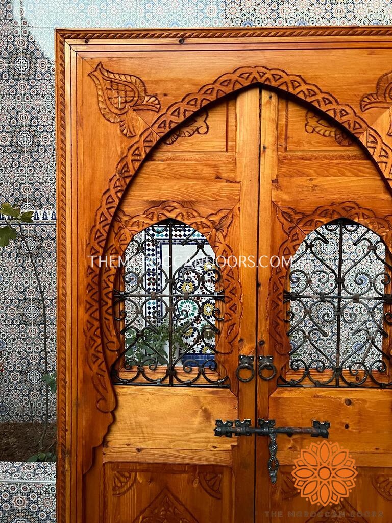 Porte double avec fenêtre en fer forgé a la marocaine Sculpté a la main, Wooden door, Vintage door, home doors, Custom Sliding Door