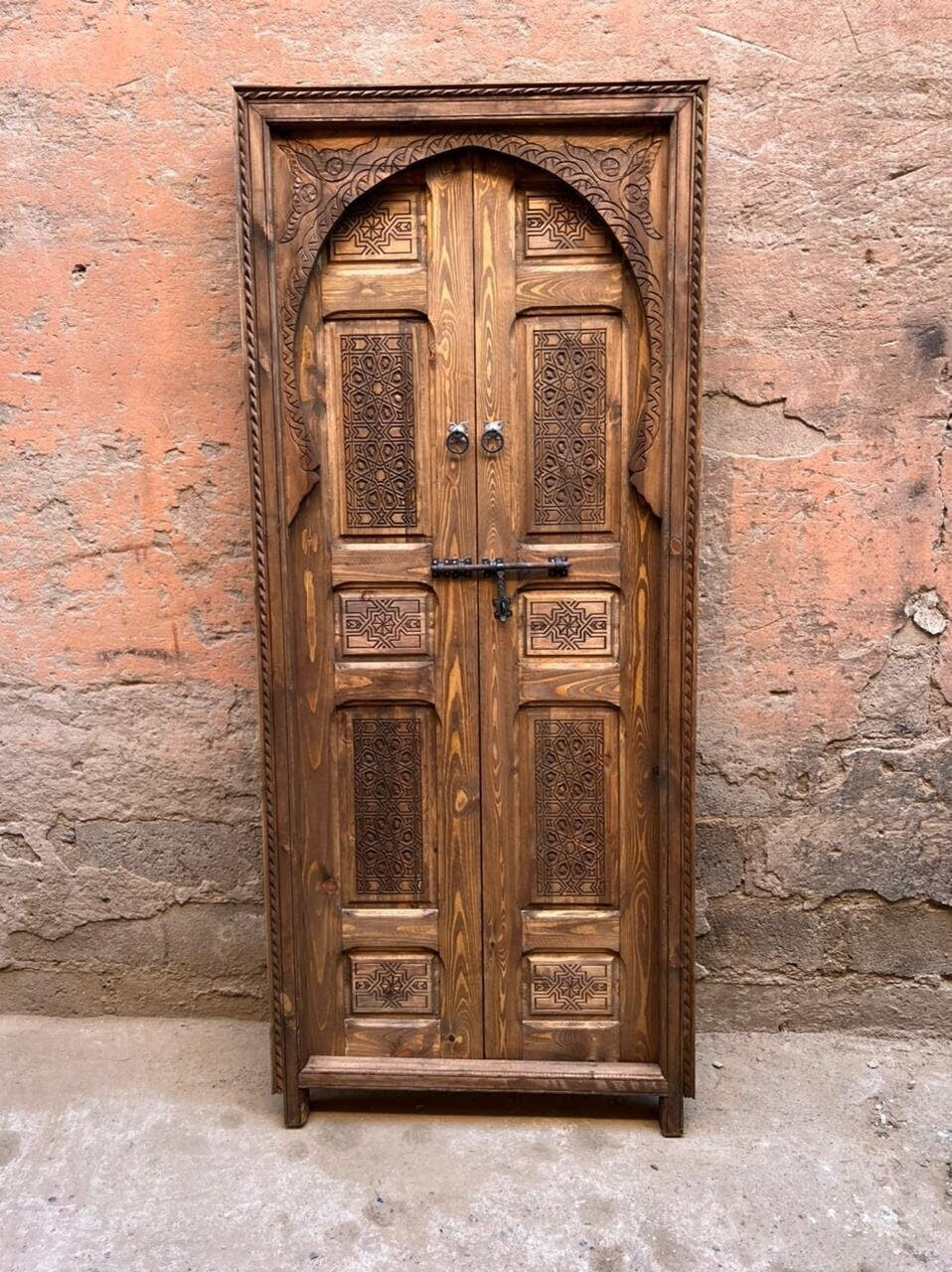 Carved Wooden Door with Solid Wood Breing a Timeless Legacy for Your Home, We can also Make It According to your Measurements